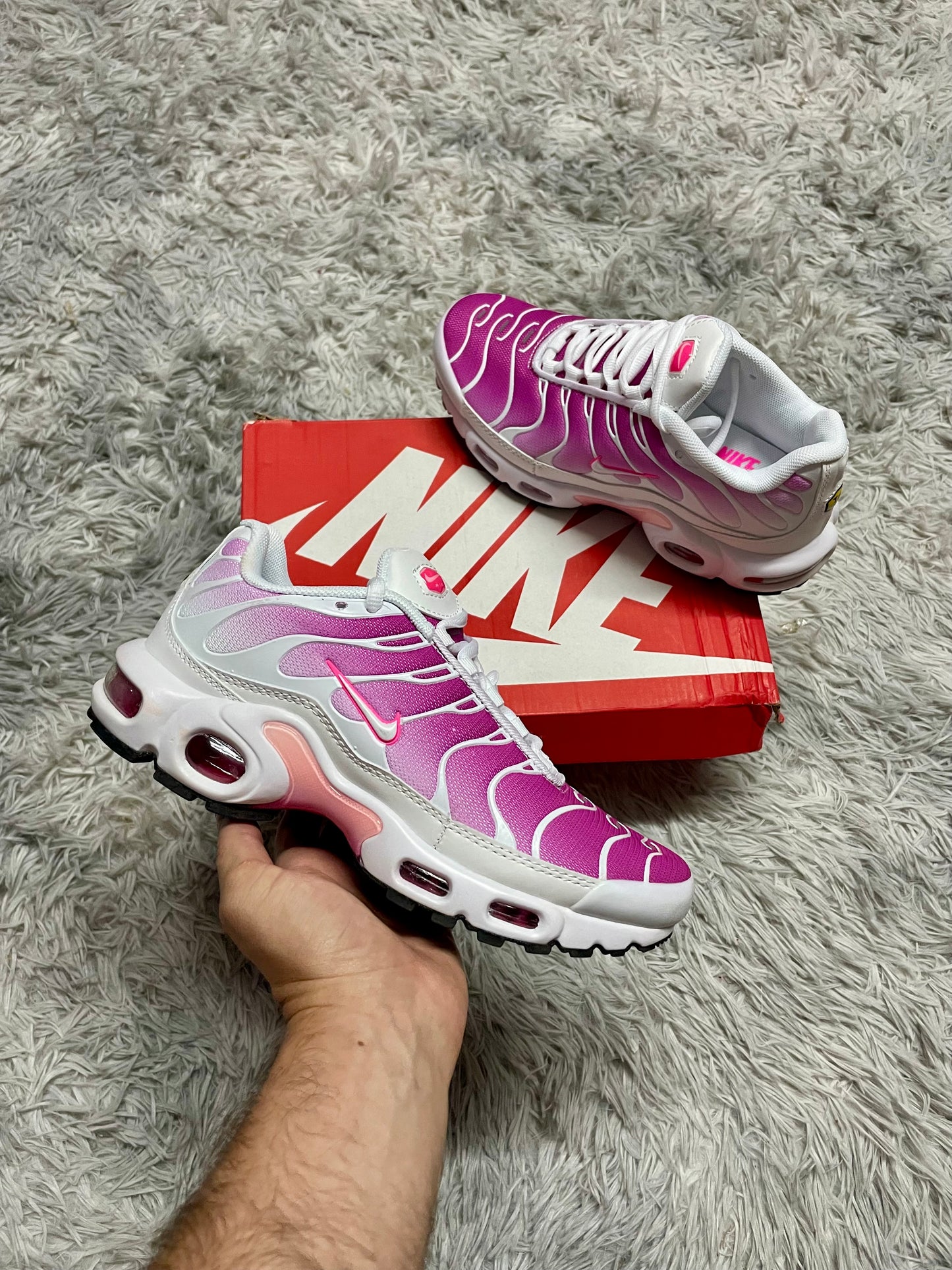 NIKE TN