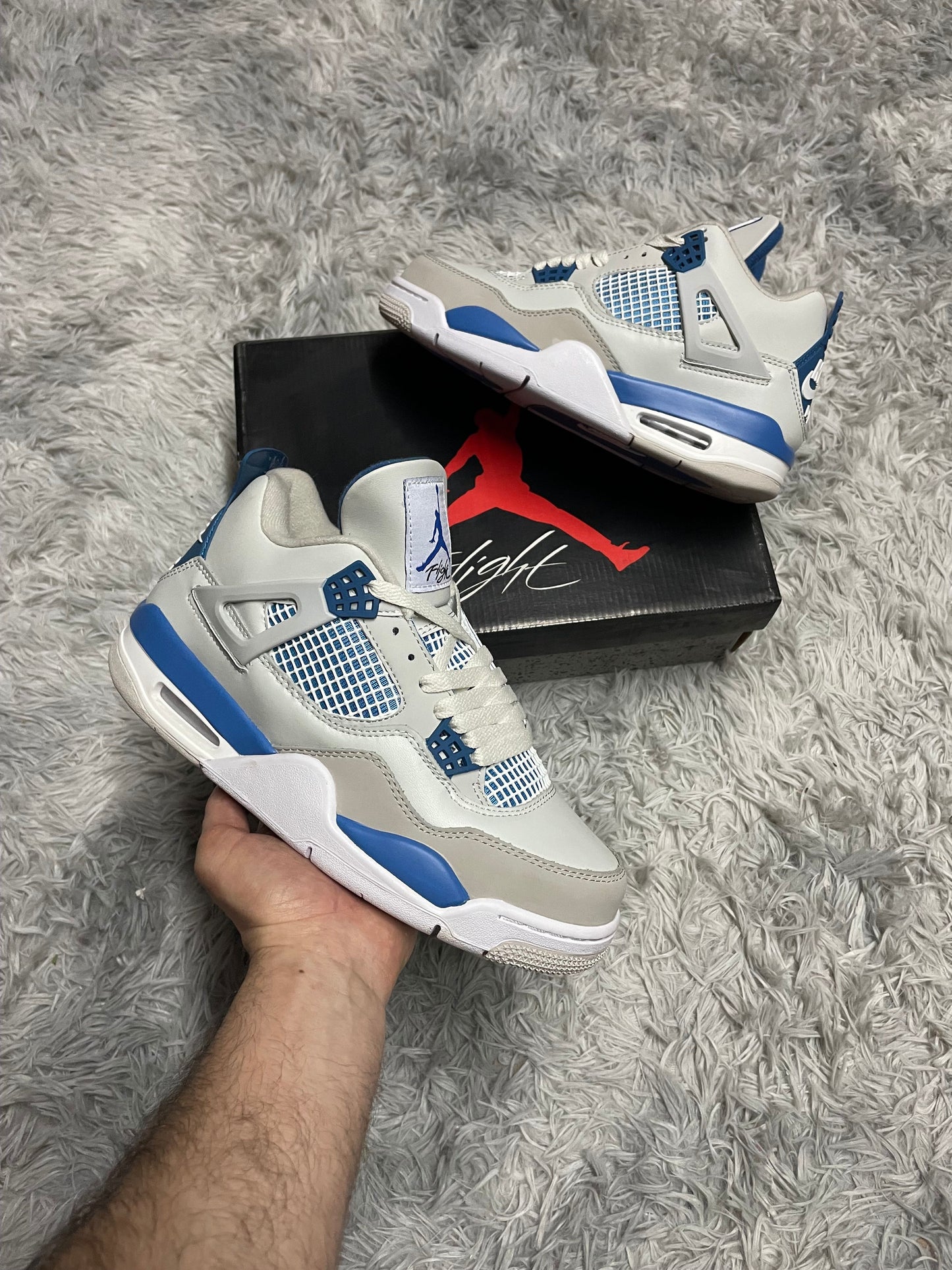 JORDAN 4