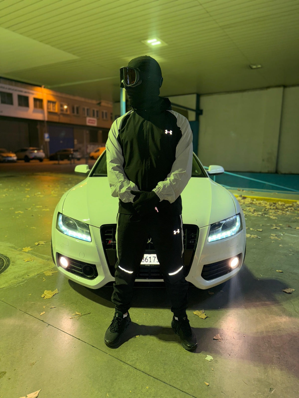 CHANDALS UNDER ARMOUR