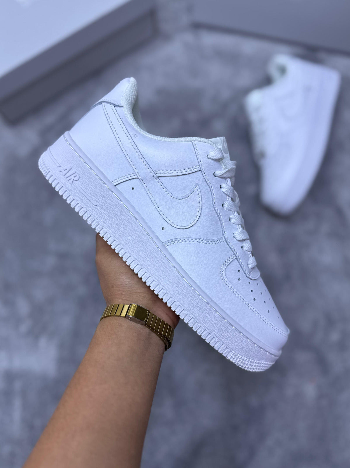NIKE AIRFORCE 1