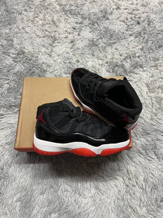 JORDAN 11