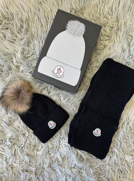 GORRO Y BUFANDA MONCLER