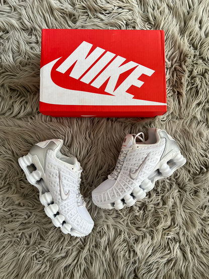 NIKE SHOX BLANCAS