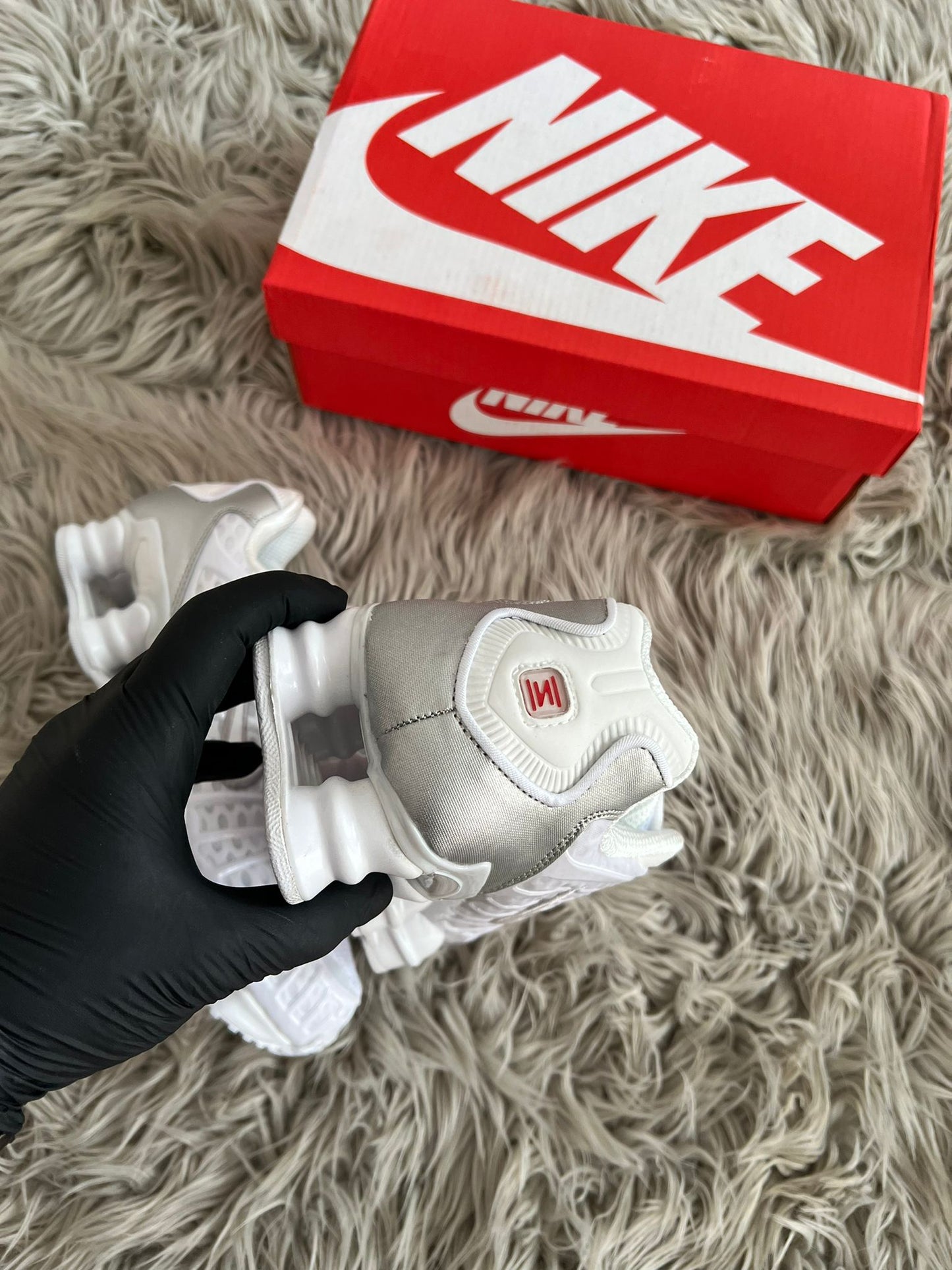 NIKE SHOX BLANCAS