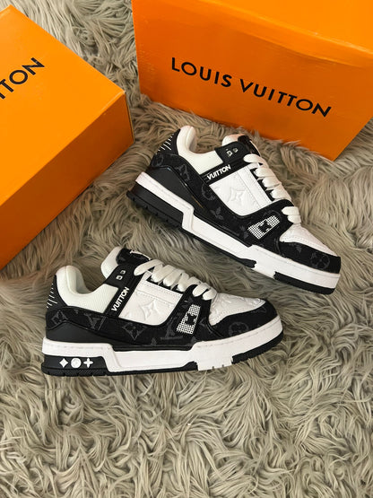 LOUIS VUITTON TRAINER NEGRO Y BLANCO